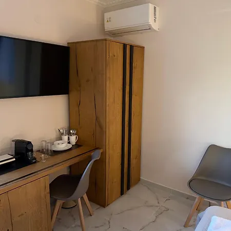 Andry's Slow Living In The Heart Of By 8essentially Apartament *