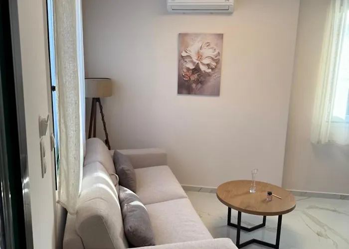 Andry's Slow Living In The Heart Of By 8essentially Апартаменты *