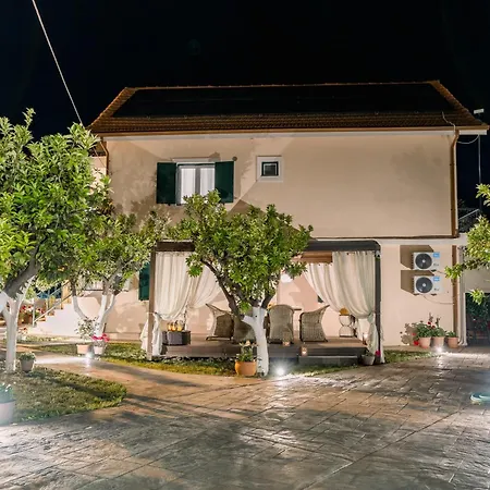 Andry's Slow Living In The Heart Of By 8essentially Apartman
